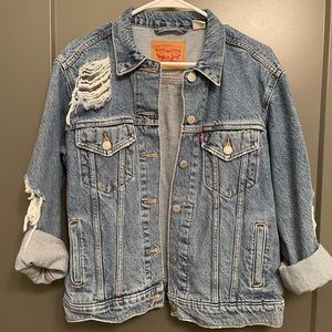 Distressed Vintage Levi’s denim jacket